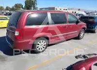 2014 Chrysler TOWN & COUNTRY photo