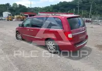 2014 Chrysler TOWN & COUNTRY фото
