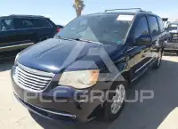 2014 Chrysler TOWN & COUNTRY photo