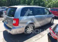 2014 Chrysler TOWN & COUNTRY photo