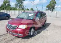 2014 Chrysler TOWN & COUNTRY фото