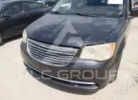 2014 Chrysler TOWN & COUNTRY photo