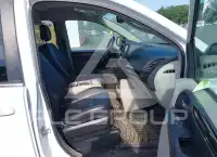 2014 Chrysler TOWN & COUNTRY фото