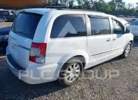 2014 Chrysler TOWN & COUNTRY фото