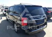 2014 Chrysler TOWN & COUNTRY photo