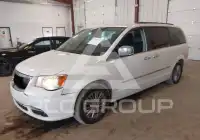2014 Chrysler TOWN & COUNTRY фото