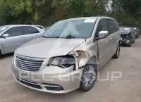 2014 Chrysler TOWN & COUNTRY фото