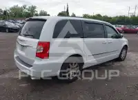 2014 Chrysler TOWN & COUNTRY фото