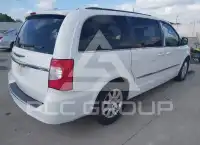 2014 Chrysler TOWN & COUNTRY фото