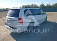 2014 Chrysler TOWN & COUNTRY photo