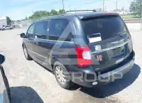 2014 Chrysler TOWN & COUNTRY фото