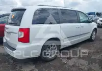 2014 Chrysler TOWN & COUNTRY photo