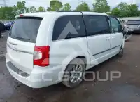 2014 Chrysler TOWN & COUNTRY photo