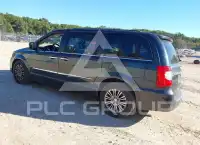 2014 Chrysler TOWN & COUNTRY photo