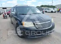 2014 Chrysler TOWN & COUNTRY фото