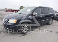 2014 Chrysler TOWN & COUNTRY фото