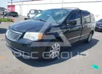 2014 Chrysler TOWN & COUNTRY фото