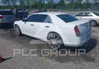2014 Chrysler 300 фото