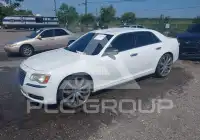 2014 Chrysler 300 фото