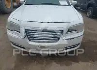2014 Chrysler 300 фото