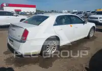 2014 Chrysler 300 фото