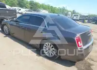 2014 Chrysler 300 photo