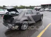 2014 Chrysler 300 фото