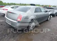 2014 Chrysler 300 photo