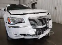 2014 Chrysler 300 фото