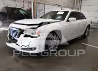 2014 Chrysler 300 фото