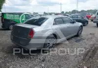 2014 Chrysler 300 фото