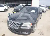 2014 Chrysler 300 photo