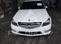 2014 Mercedes Benz C 300 фото