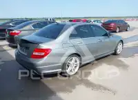 2014 Mercedes Benz C 300 фото