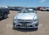 2014 Mercedes Benz E 350 photo