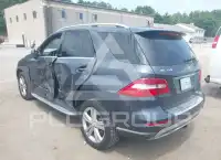 2014 Mercedes Benz ML 350 photo