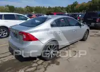 2014 Volvo S60 photo