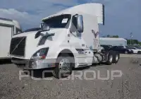 2014 Volvo VNL photo