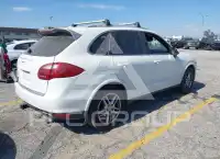 2014 Porsche Cayenne photo