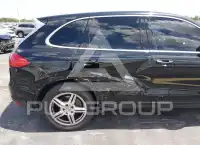 2014 Porsche Cayenne photo