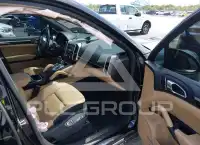 2014 Porsche Cayenne photo