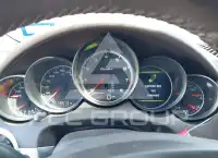2014 Porsche Cayenne photo