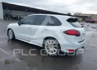 2014 Porsche Cayenne photo