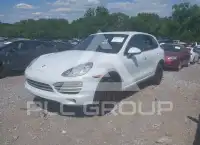 2014 Porsche Cayenne photo