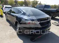 2014 Tesla Model S фото