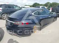 2014 Tesla Model S фото