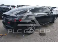 2014 Tesla Model S фото