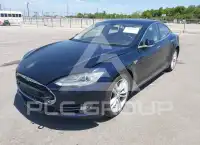 2014 Tesla Model S фото