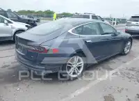 2014 Tesla Model S фото