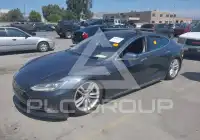 2014 Tesla Model S фото